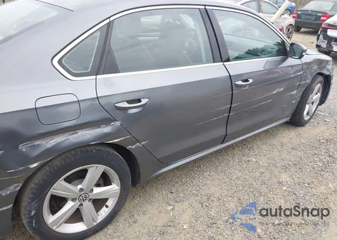 2013 Volkswagen Passat 2.5L Se from USA, damaged, VIN 1VWBP7A36DC104919